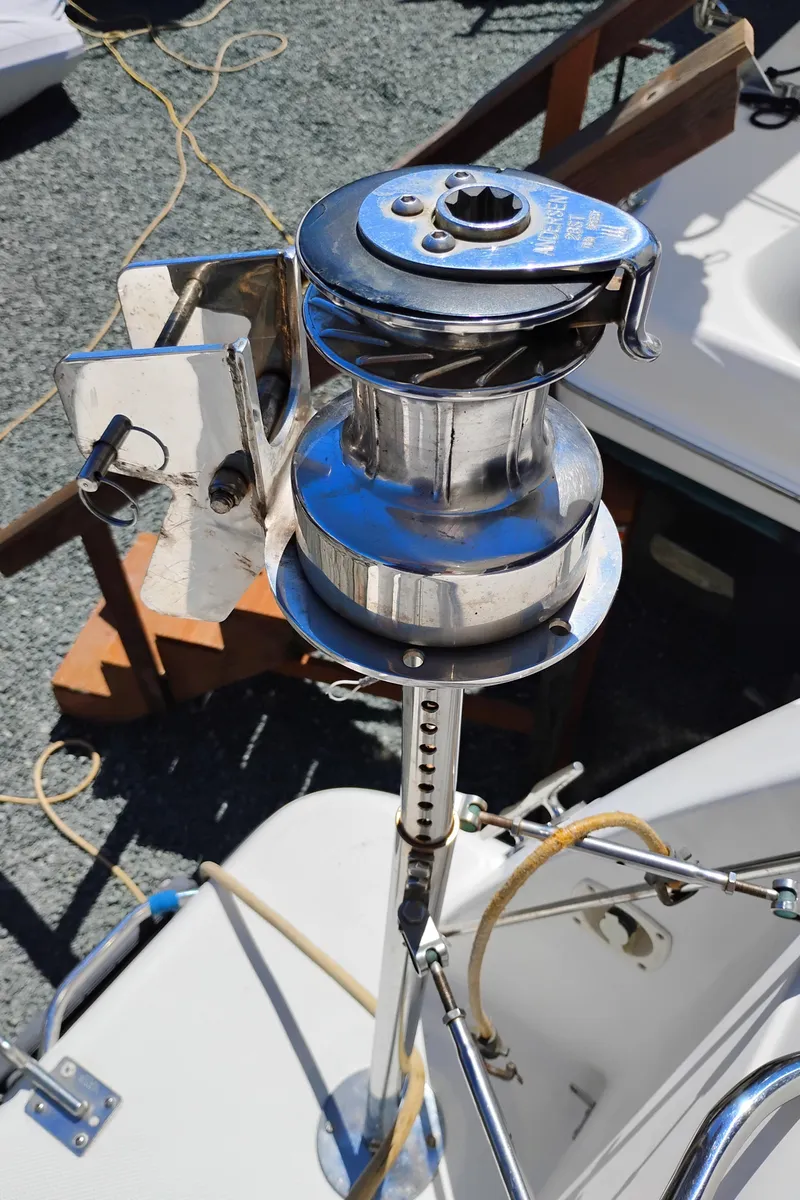 Slide: The Image of Bayliner 3488 Command Bridge Motoryacht 2001 - 72