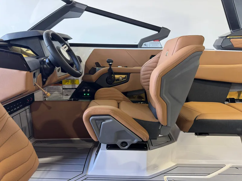 Slide: The Image of Nautique Super Air Nautique G25 2026 - 23