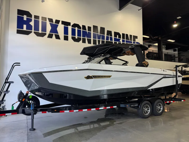 Slide: The Image of Nautique Super Air Nautique G25 2026 - 3