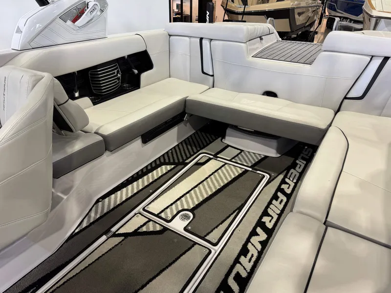 Slide: The Image of Nautique Super Air Nautique G23 2013 - 13