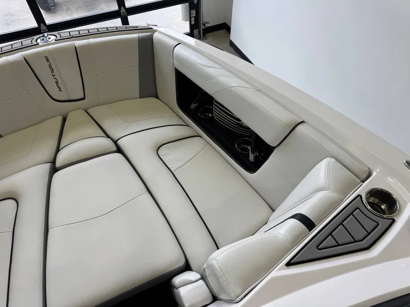 Slide: The Image of Nautique Super Air Nautique G23 2013 - 15