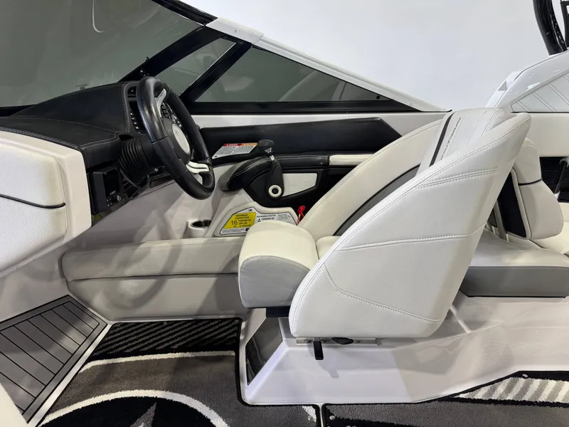 Slide: The Image of Nautique Super Air Nautique G23 2013 - 20