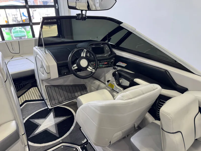 Slide: The Image of Nautique Super Air Nautique G23 2013 - 21