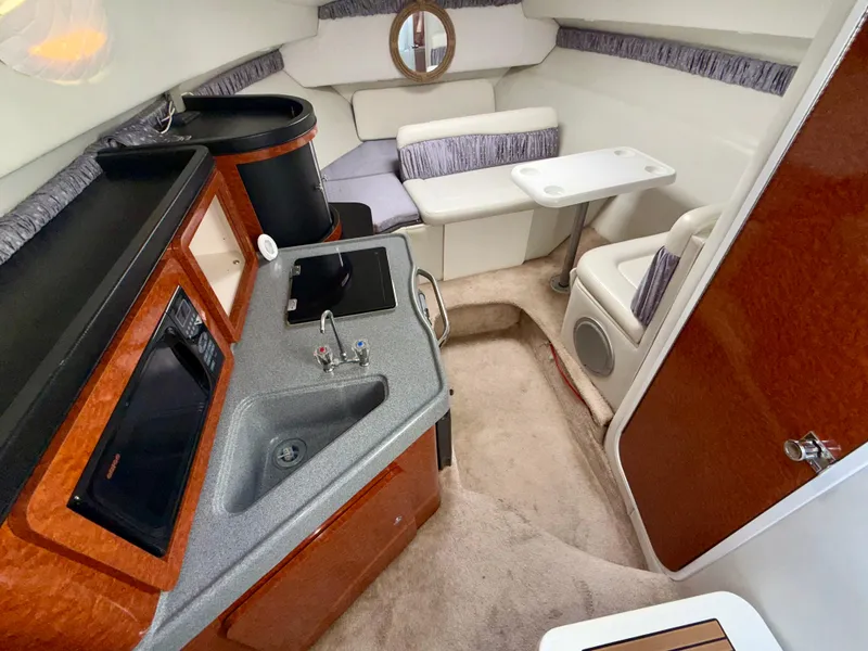 Slide: The Image of Wellcraft 2600 Martinique 2002 - 14