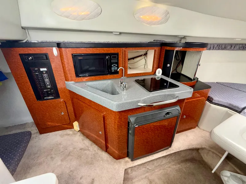 Slide: The Image of Wellcraft 2600 Martinique 2002 - 19