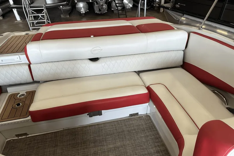 Slide: The Image of Crownline Boats 225 SS 2019 - 19