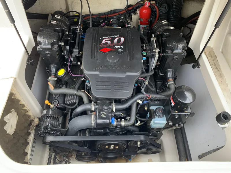 Slide: The Image of Engine compartment of a 2008 Sea Ray 200 Sundeck with MerCruiser 5.0 MPI engine. - 8