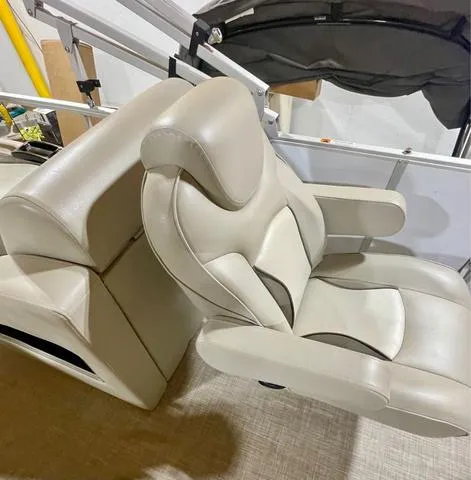 Slide: The Image of SunCatcher V 322SS 2017 - 10