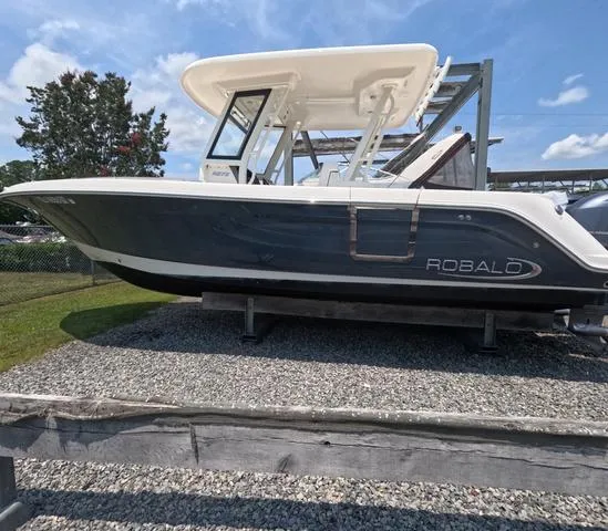 Slide: The Image of Robalo r272 2021 - 1