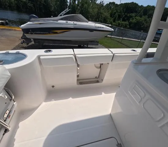 Slide: The Image of Robalo r272 2021 - 18