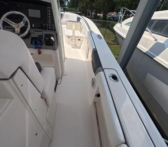 Slide: The Image of Robalo r272 2021 - 29