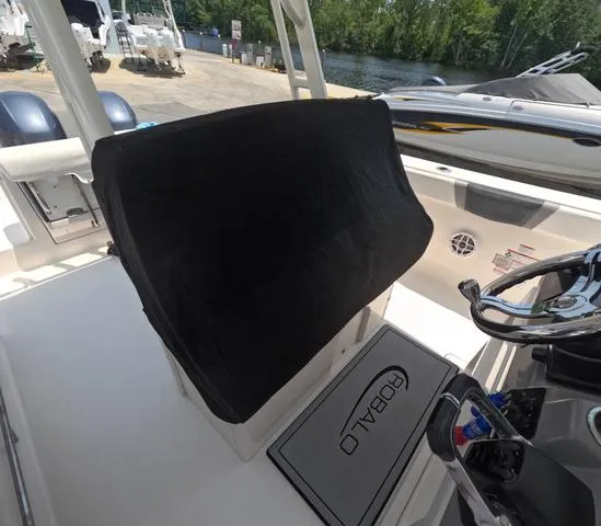 Slide: The Image of Robalo r272 2021 - 48