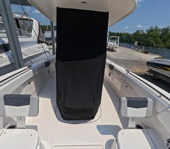 Slide: The Image of Robalo r272 2021 - 49