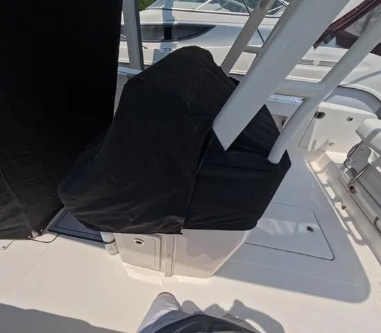 Slide: The Image of Robalo r272 2021 - 52