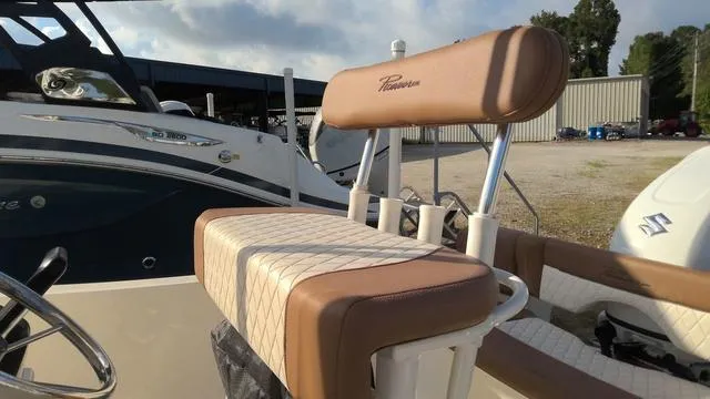 Slide: The Image of Pioneer Islander 180 2023 - 10