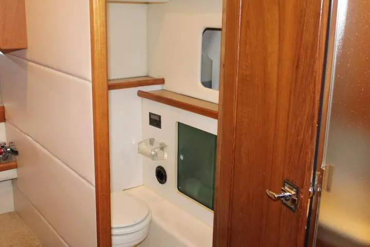 Slide: The Image of Bayliner 4087 Aft Cabin Motoryacht 1997 - 60