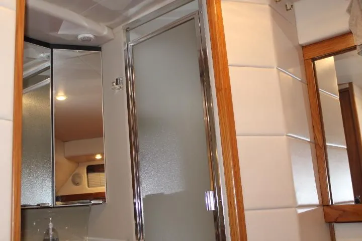 Slide: The Image of Bayliner 4087 Aft Cabin Motoryacht 1997 - 62