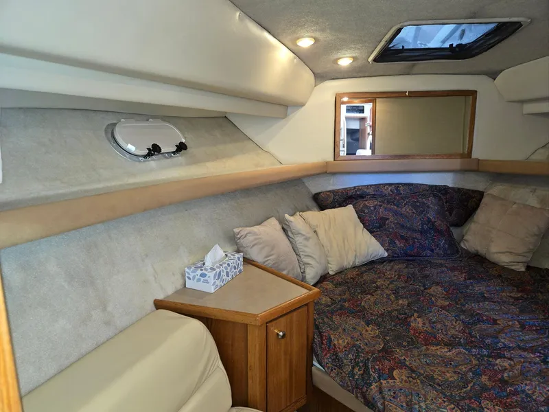 Slide: The Image of Bayliner 4087 Aft Cabin Motoryacht 1997 - 66