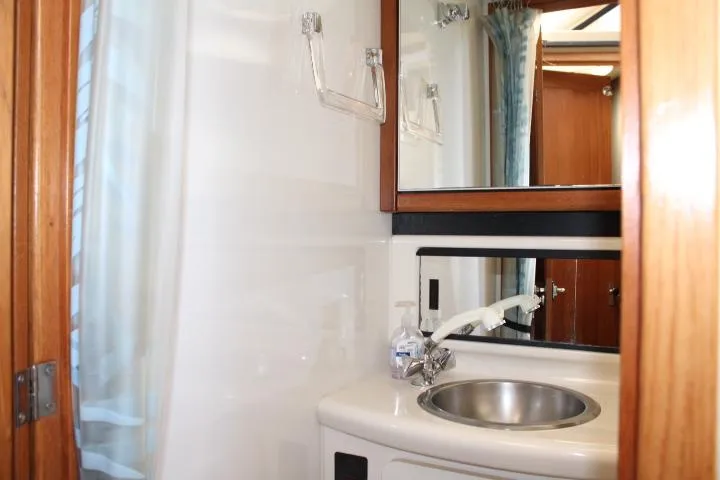 Slide: The Image of Bayliner 4087 Aft Cabin Motoryacht 1997 - 74