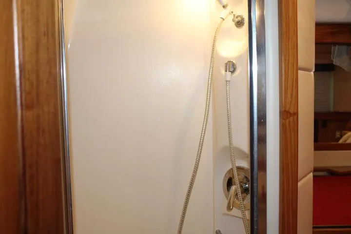 Slide: The Image of Bayliner 4087 Aft Cabin Motoryacht 1997 - 76