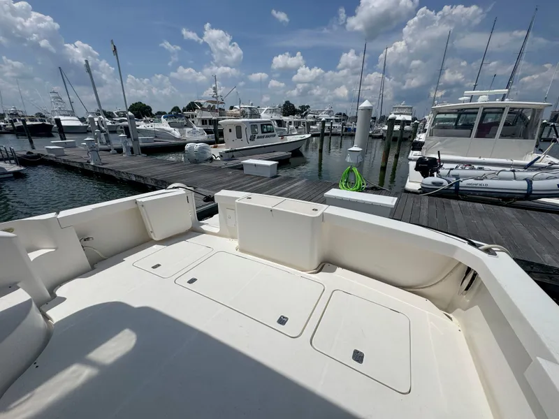 Slide: The Image of Silverton 48 Convertible 2004 - 15