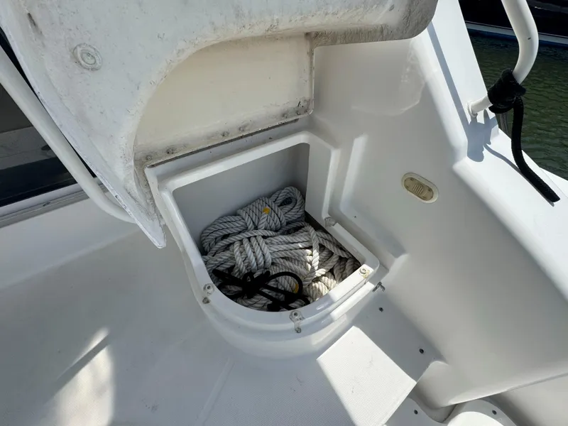 Slide: The Image of Silverton 48 Convertible 2004 - 16