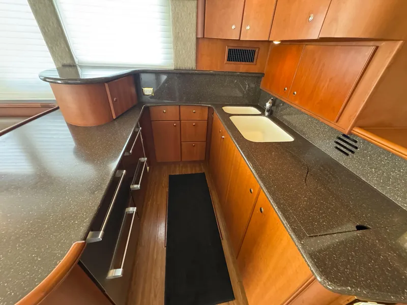 Slide: The Image of Silverton 48 Convertible 2004 - 20