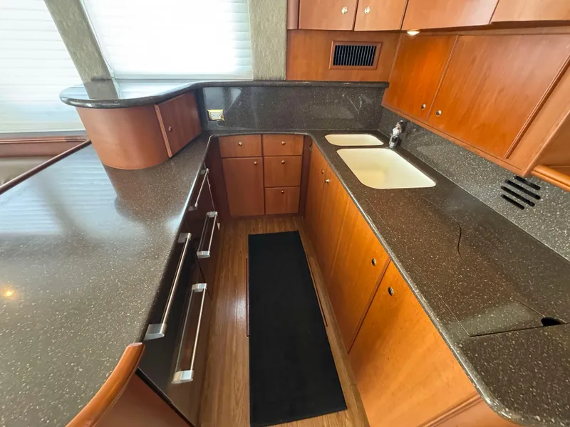 Slide: The Image of Silverton 48 Convertible 2004 - 29