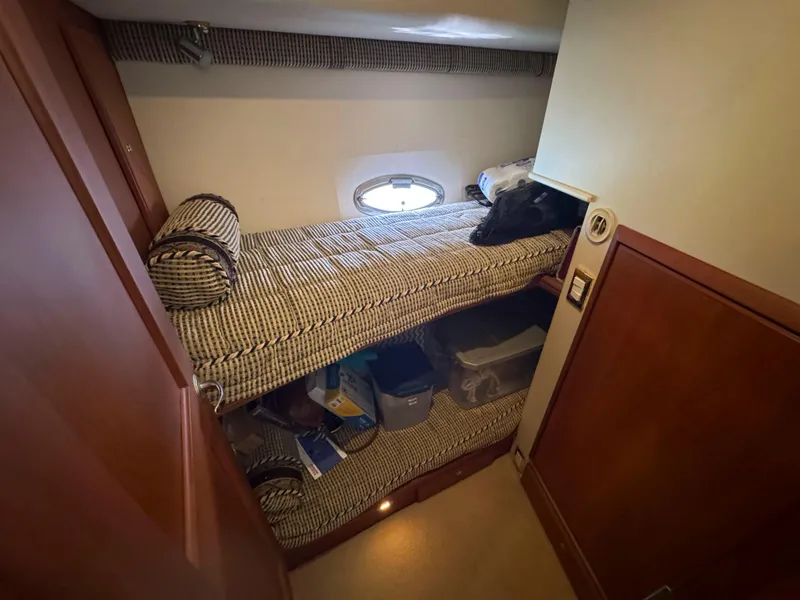 Slide: The Image of Silverton 48 Convertible 2004 - 39