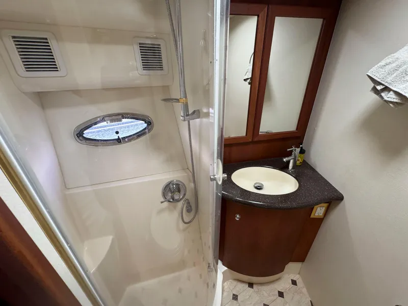 Slide: The Image of Silverton 48 Convertible 2004 - 51