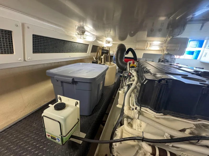 Slide: The Image of Silverton 48 Convertible 2004 - 55