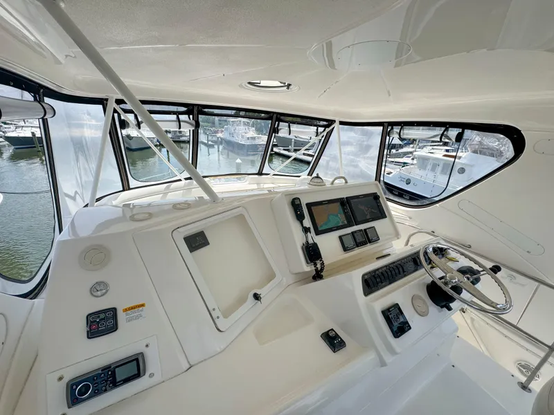 Slide: The Image of Silverton 48 Convertible 2004 - 7