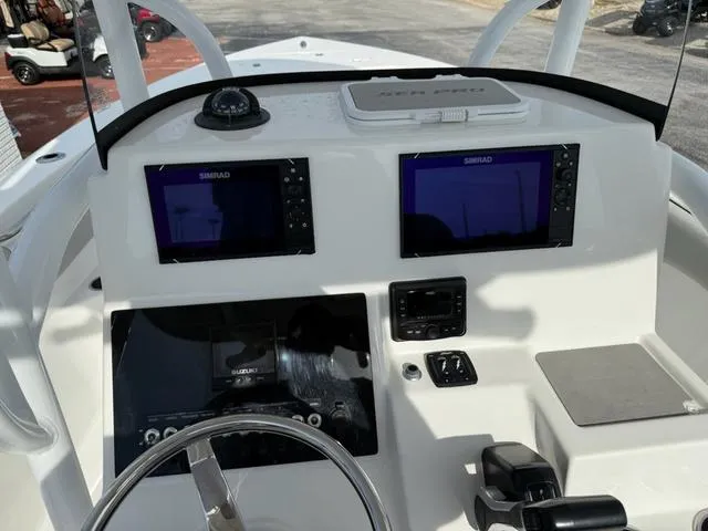 Slide: The Image of Sea Pro 219 Deep V CC 2020 - 10