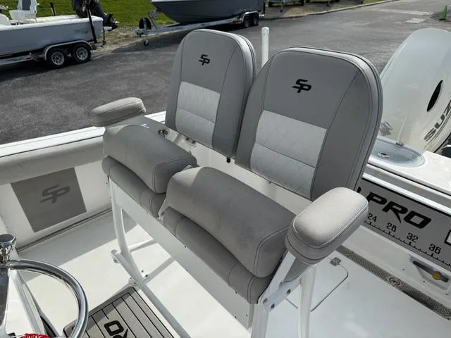 Slide: The Image of Sea Pro 219 Deep V CC 2020 - 15