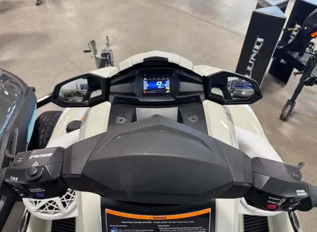 Slide: The Image of Yamaha VXCRUISRHO 2025 - 5