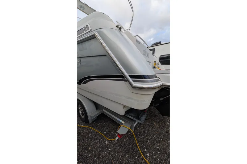 Slide: The Image of 2006 Formula 27 Performance Cruiser boat on trailer, side view. - 3