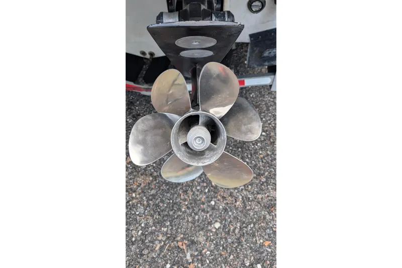 Slide: The Image of Propeller of 2006 Formula 27 Performance Cruiser on gravel surface. - 51