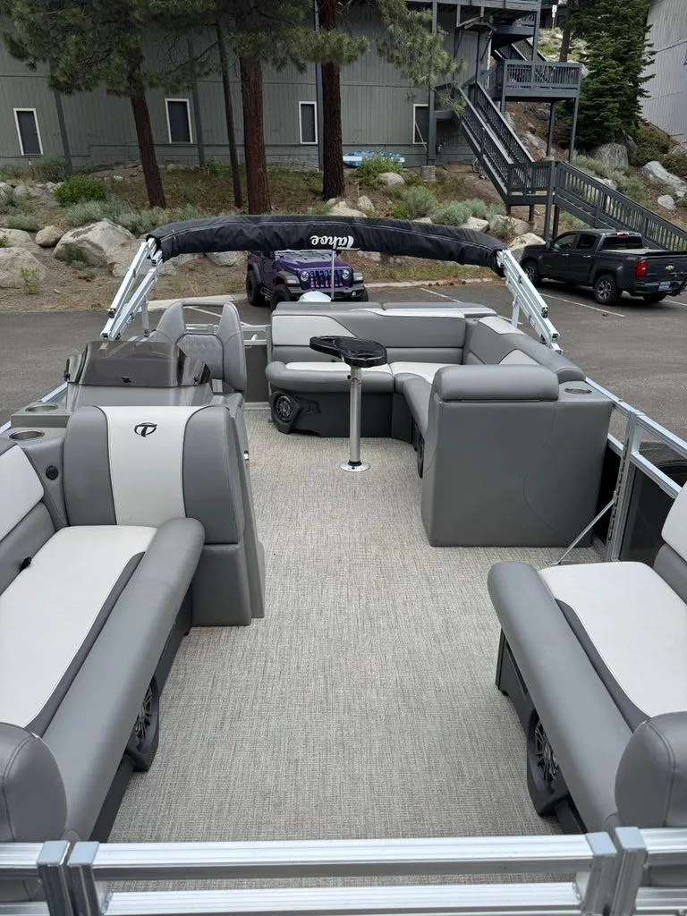 Slide: The Image of Tahoe Sport CR 2180 2023 - 6