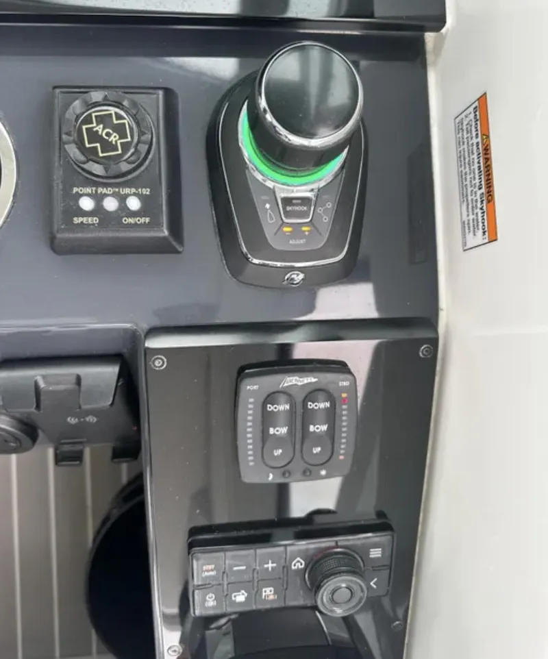 Slide: The Image of Control panel of a 2021 Formula 400 Super Sport Crossover boat. - 20