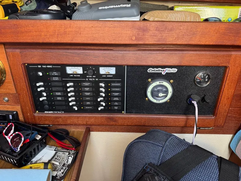 Slide: The Image of Catalina C-36 Sloop 1984 - 14