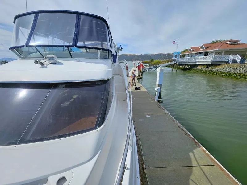 Slide: The Image of Silverton 43 Motor Yacht 2004 - 10