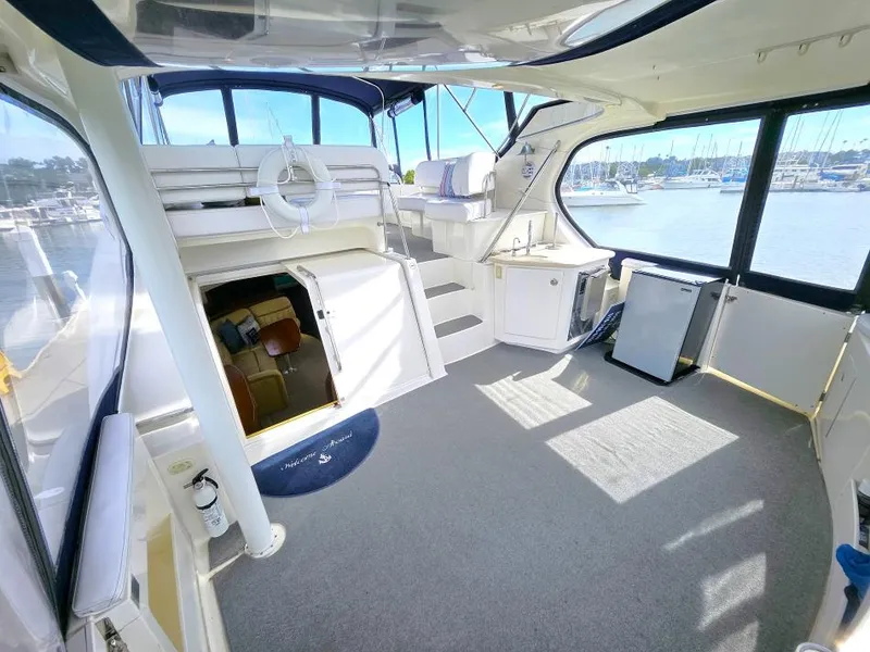 Slide: The Image of Silverton 43 Motor Yacht 2004 - 13