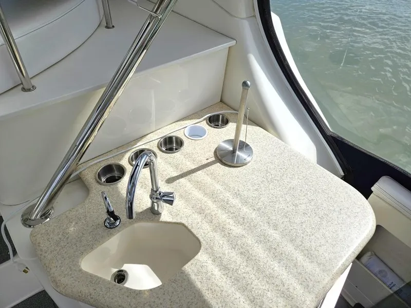 Slide: The Image of Silverton 43 Motor Yacht 2004 - 17