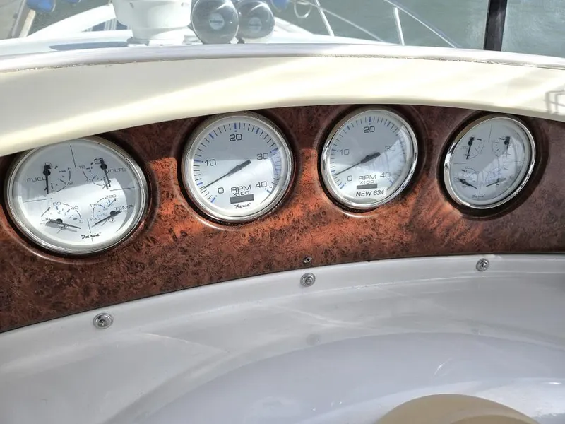 Slide: The Image of Silverton 43 Motor Yacht 2004 - 23