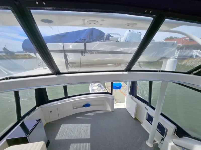 Slide: The Image of Silverton 43 Motor Yacht 2004 - 27