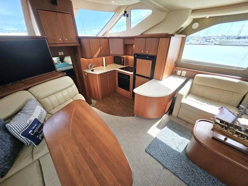 Slide: The Image of Silverton 43 Motor Yacht 2004 - 30