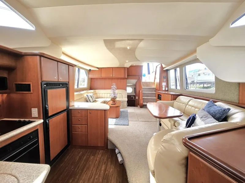 Slide: The Image of Silverton 43 Motor Yacht 2004 - 33