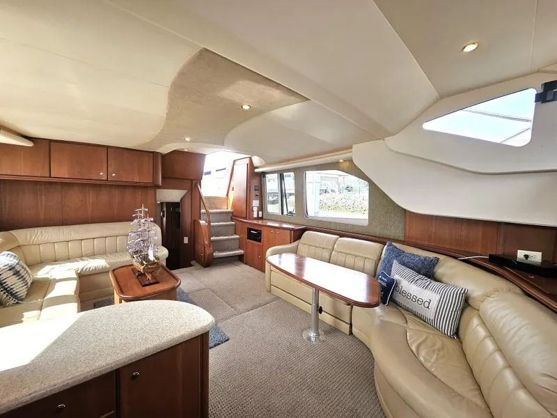 Slide: The Image of Silverton 43 Motor Yacht 2004 - 34