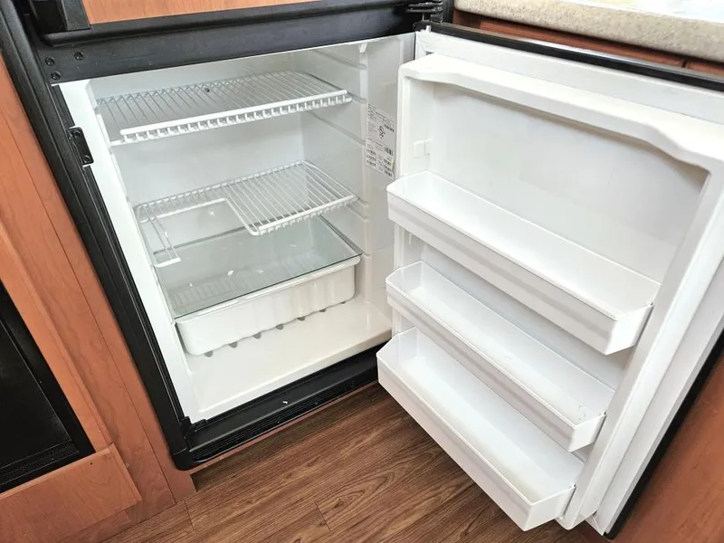 Slide: The Image of Silverton 43 Motor Yacht 2004 - 41