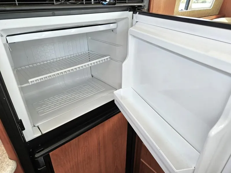 Slide: The Image of Silverton 43 Motor Yacht 2004 - 42